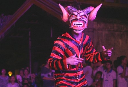 Vũ điệu váy xòe vui nhộn Panama