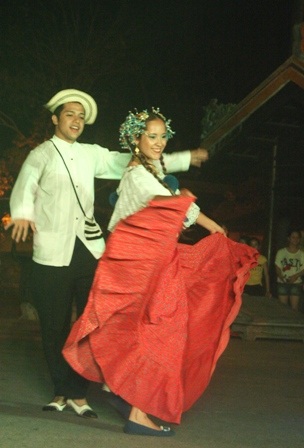 Vũ điệu váy xòe vui nhộn Panama