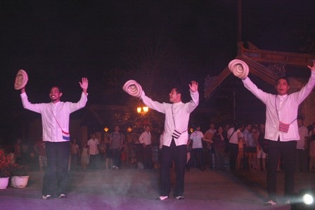 Vũ điệu váy xòe vui nhộn Panama