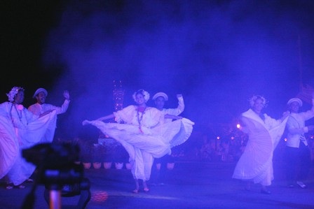 Vũ điệu váy xòe vui nhộn Panama