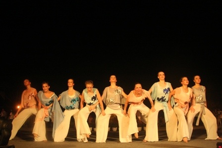 Các “nhóc tì” Nga nhảy múa dễ thương trong đêm diễn cuối Festival Huế 