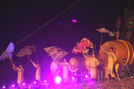 Đêm chia tay 5 châu với Huế mộng mơ