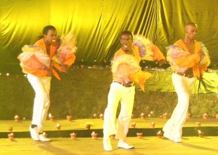 Cháy bỏng những điệu khiêu vũ nóng bỏng Cuba