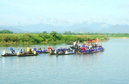 Tái hiện lễ hội bà Tơ - người đàn bà có công cứu chúa Nguyễn