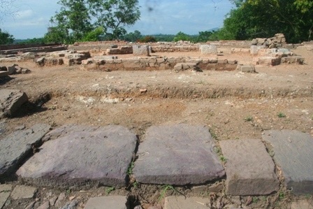 Khai quật đài thiên văn cổ duy nhất còn lại ở Việt Nam - 19 Khai quật đài thiên văn cổ duy nhất còn lại ở Việt Nam