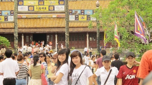 Không khí vui tươi tràn ngập ở di tích Huế ngày lễ 2/9