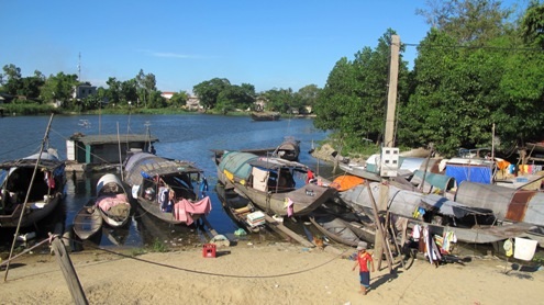 Xóm vạn đò cuối cùng xứ Huế.