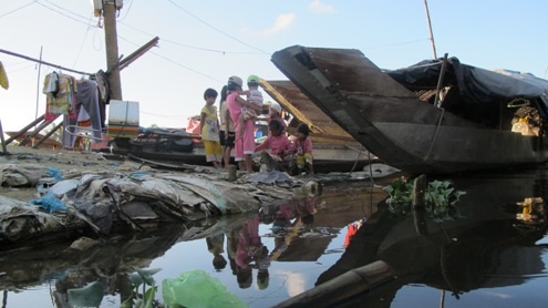 Bữa cơm của gia đình anh Toan