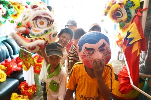 Đèn lồng, đèn ú bằng giấy cổ truyền