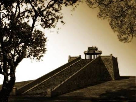 Phối cảnh Quan Tượng Đài sau khi trùng tu