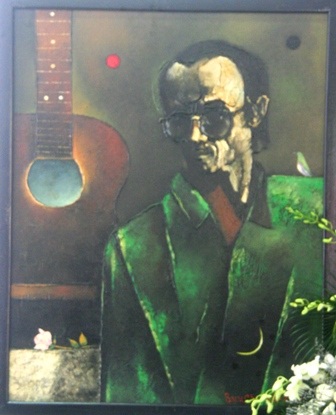 Cây đàn sắc không (chân dung Trịnh Công Sơn)