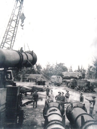 Cảnh tượng hoang tàn, đổ nát do B52 tàn phá tại Hà Nội