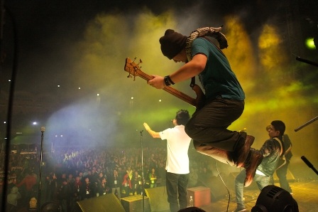 Hàng ngàn khán giả Huế bùng cháy trong đêm RockStorm - 14 Ngũ Cung làm nổ tung toàn sân vận động