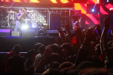 Khán giả dành tình cảm cho band mới toanh này