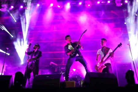 Hàng ngàn khán giả Huế bùng cháy trong đêm RockStorm - 9 Black Infinity với độ nặng cần có đã xuất hiện