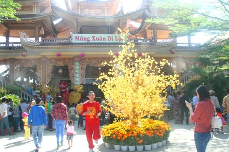 Rộn ràng múa lân, rồng đầu đầu năm mới  - 1 Tịnh xá Ngọc Phước nhộn nhịp sáng đầu năm