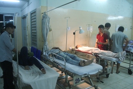 Bệnh nhân cấp cứu đêm Giao thừa nằm la liệt trong khoa Cấp cứu - BV Đa khoa Bà Rịa