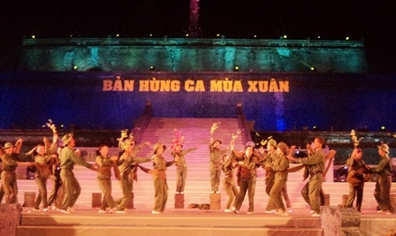 Bài hát Cô gái Sài Gòn đi tải đạn ngọt ngào, sâu lắng