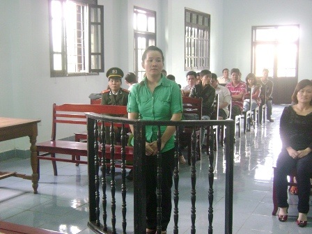 Nguyễn Thị Sáu bị xử tù vì tội Môi giới mại dâm