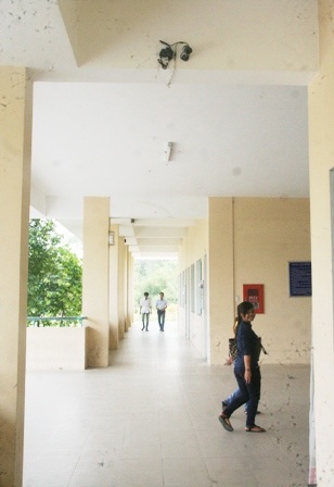 Camera gắn ngoài hành lang.