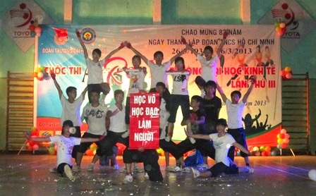 Phần cuối bài thi được xếp hình đẹp mắt