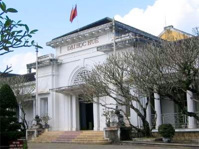 ĐH Huế tuyển thẳng người nước ngoài vào học trong kỳ tuyển sinh ĐH, CĐ 2013.