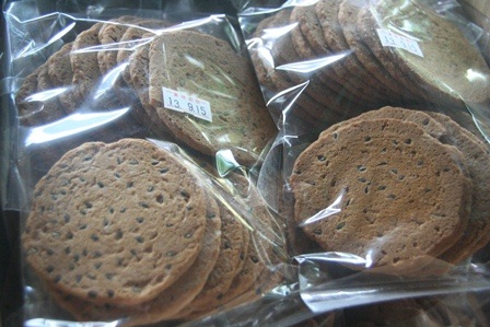 Bánh Quỷ Bảng gắn liền với truyền thuyết thuở ấu thơ rất dễ thương với trẻ em