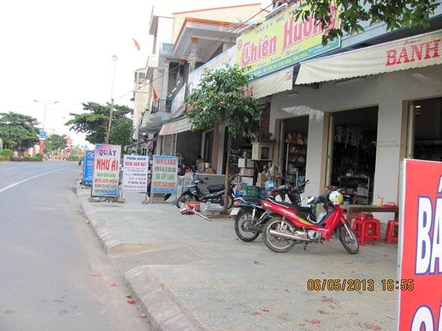Chủ tiệm vàng bị cướp giật 1,3 tỷ đồng trên đường - 2 Địa điểm anh Hai bị cướp ngay trên QL1A qua địa bàn huyện Phong Điền (TT- Huế).