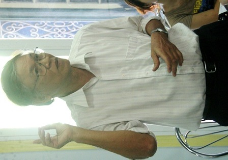 “Chủ nhân” Huy chương Vàng trả lại giải thưởng - 2 Ông Nguyễn Hữu Hài khi đã cho ông Tri ảnh để tham dự giải liên hoan