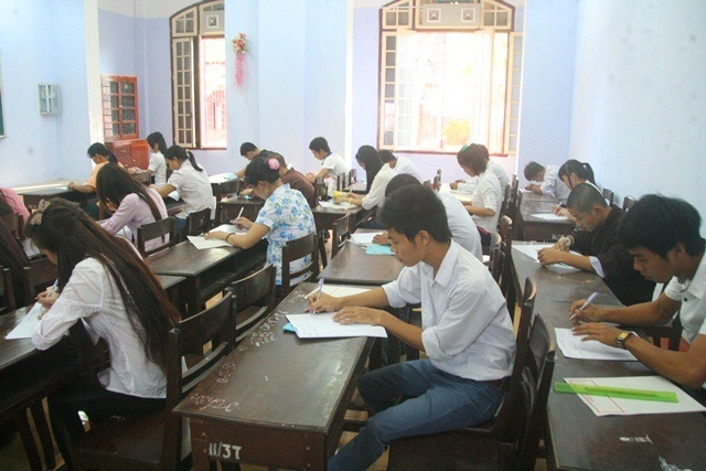 Hơn 3.000 thí sinh bỏ thi tốt nghiệp trong ngày đầu - 5 Hơn 3.000 thí sinh bỏ thi tốt nghiệp trong ngày đầu