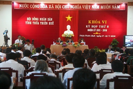 Sổ đỏ làm “nóng” phiên chất vấn HĐND Huế