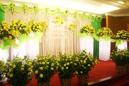 Ấn tượng với “Triển lãm Cưới” quy mô lần đầu tại Huế - 6 Hôn trường đầy ngập hoa tươi thơm