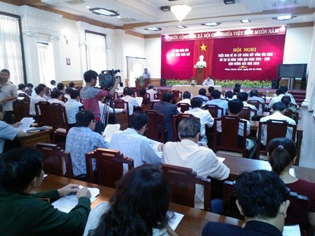 Huế: Vận động người dân để tang không quá 3 ngày - 1 Nhiều ý kiến sát thực về mặt văn hóa trong dân được đưa ra tại hội nghị