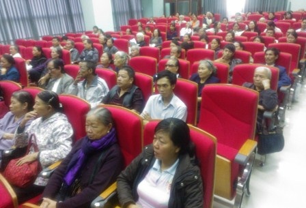 100 bệnh nhân ĐTĐ và người nhà được nghe báo cáo về tác hại, cách phòng và chữa bệnh ĐTĐ