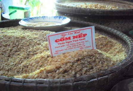 Lạ miệng cốm nếp Huế - 1 Nếp để làm ra cốm Huế
