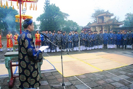 Dưới thời vua Gia Long, Hoàng Sa – Trường Sa đã thuộc Việt Nam - 3 TS.Phan Thanh Hải, GĐ Trung tâm bảo tồn di tích cố đô Huế đọc giới thiệu về vua Gia Long