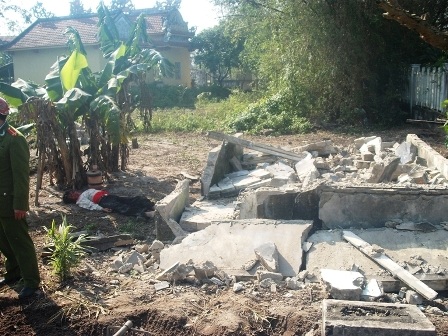 2 người thương vong khi phá nhà cũ - 1 Hiện trường vụ việc nơi xảy ra tai nạn đáng tiếc ngày cuối năm