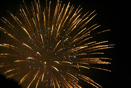 Màn bắn pháo hoa ở cố đô Huế