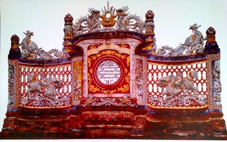 Xem “ngựa hóa rồng” lấy may cả năm Giáp Ngọ (I) - 7 Long Mã trang trí trên cổng chính vào cung Trường Sanh (phía 2 bên cổng)