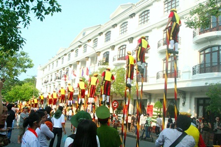 Cà kheo Bỉ gây ngạc nhiên tại Festival Huế 2014