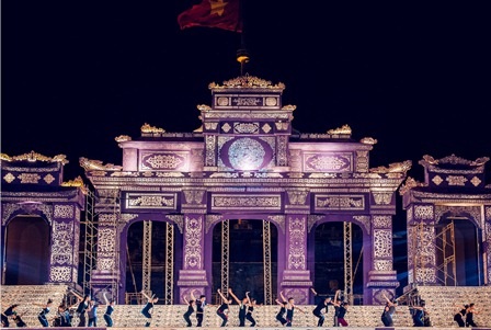 Ngắm sân khấu “khủng” đẹp lộng lẫy của Festival Huế 2014 - 7 Các đoàn đã luyện tập cật lực