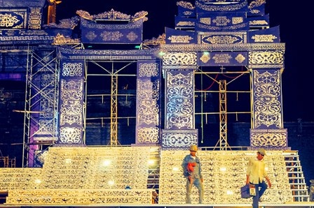 Ngắm sân khấu “khủng” đẹp lộng lẫy của Festival Huế 2014 - 3 Sân khấu lộng lẫy, hoành tráng, được xem là đẹp nhất trong các kỳ Festival Huế