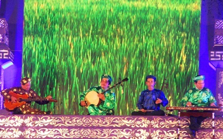 Lộng lẫy văn hóa Việt - 7 Đờn ca tài tử Nam bộ