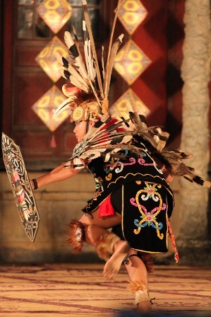 Tiết mục của đoàn nghệ thuật Pesona Nusantara, Indonesia