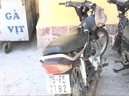 Tên lái xe ôm hung hãn tấn công tình nguyện viên tiếp sức mùa thi đang chở sĩ tử đã bị bắt