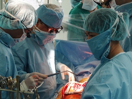Thành công ca cấy tim nhân tạo bán phần đầu tiên tại Việt Nam - 1 Thành công ca cấy tim nhân tạo bán phần đầu tiên tại Việt Nam