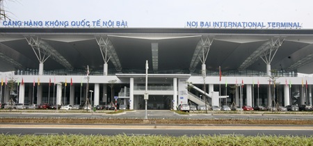 Nhà ga T2 Nội Bài mới và chuyến bay "mở hàng" - 13 Mặt phía trước của nhà ga T2 Nội Bài.