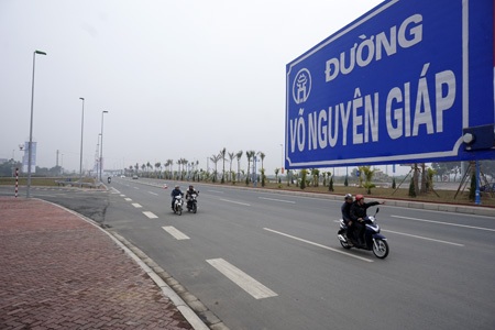 Đi trên con đường đẹp nhất thủ đô mang tên Đại tướng Võ Nguyên Giáp - 2 Đi trên con đường đẹp nhất thủ đô mang tên Đại tướng Võ Nguyên Giáp