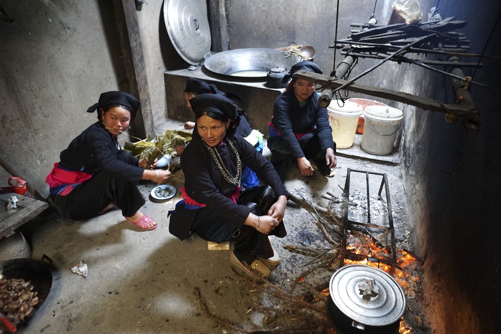 Khu Cù Tê - Tết uống rượu tháng Bảy của người La Chí