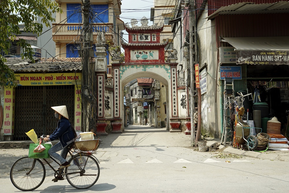 Cổng vào xóm Giữa thôn Tràng.